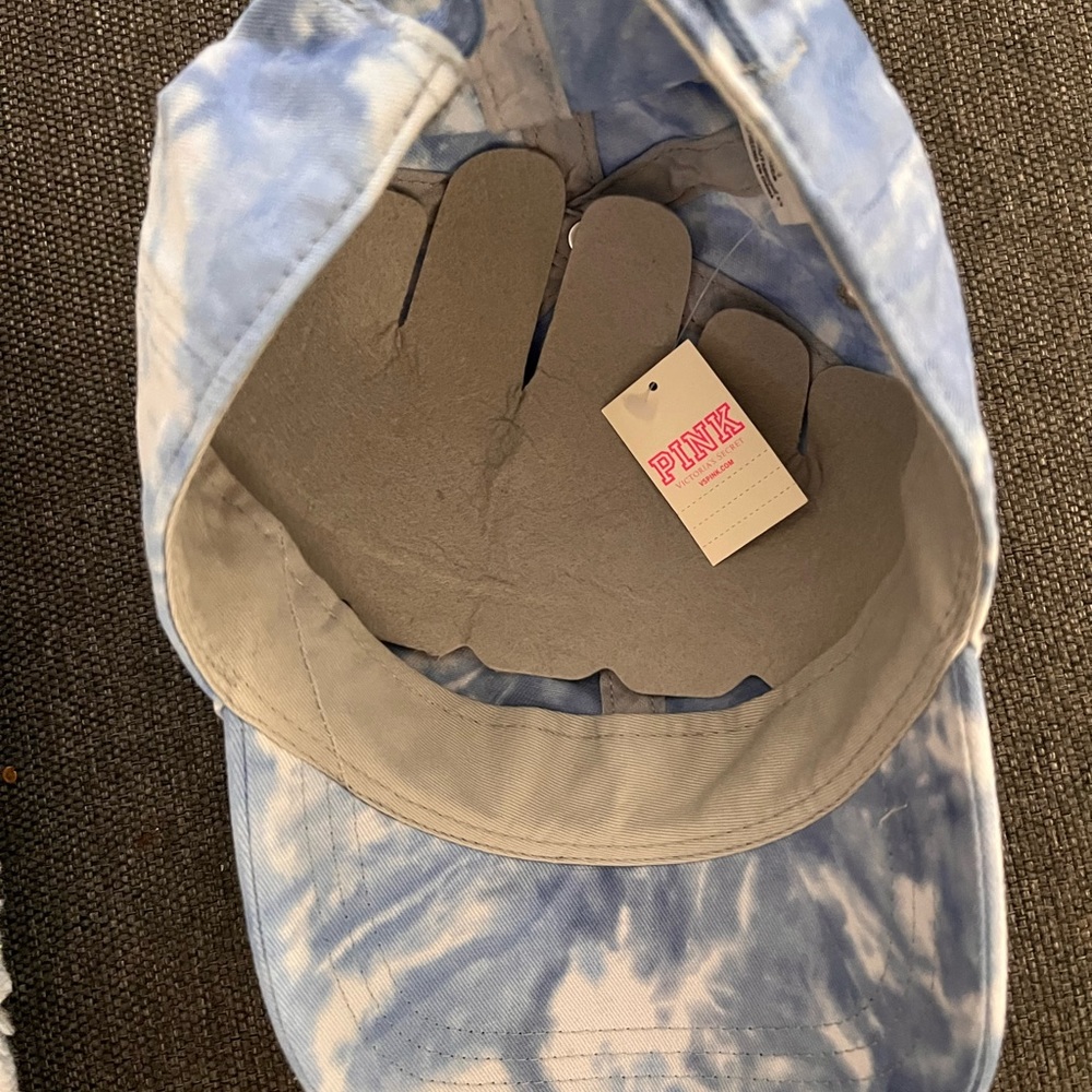 2pcs of Victorias Secret Pink Cap 
Price is for Two Cap - Adjustable Hat 🧢 - Picture 4 of 5